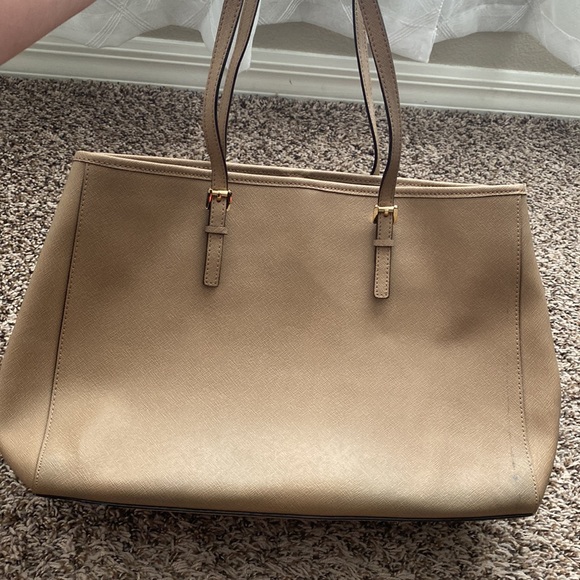 Michael Kors MK Solid Tan Saffiano Leather Purse - Picture 2 of 14